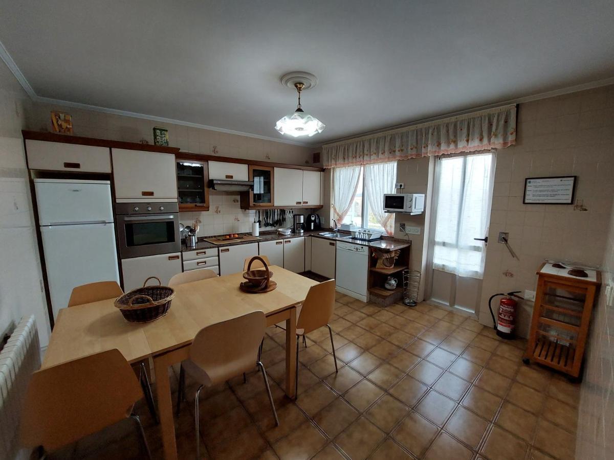 Acogedora Casa De Campo Neda Eksteriør billede